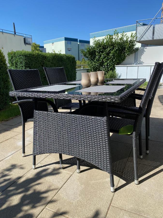 3 Zimmer Apartment In S-Bahn Naehe, 76 Qm, Max 5 Pers, 30Qm Dachterasse, Garage, Internet 1000 Mbit Gärtringen Zewnętrze zdjęcie