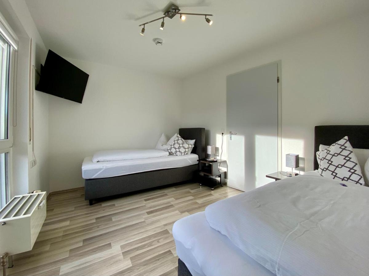 3 Zimmer Apartment In S-Bahn Naehe, 76 Qm, Max 5 Pers, 30Qm Dachterasse, Garage, Internet 1000 Mbit Gärtringen Zewnętrze zdjęcie