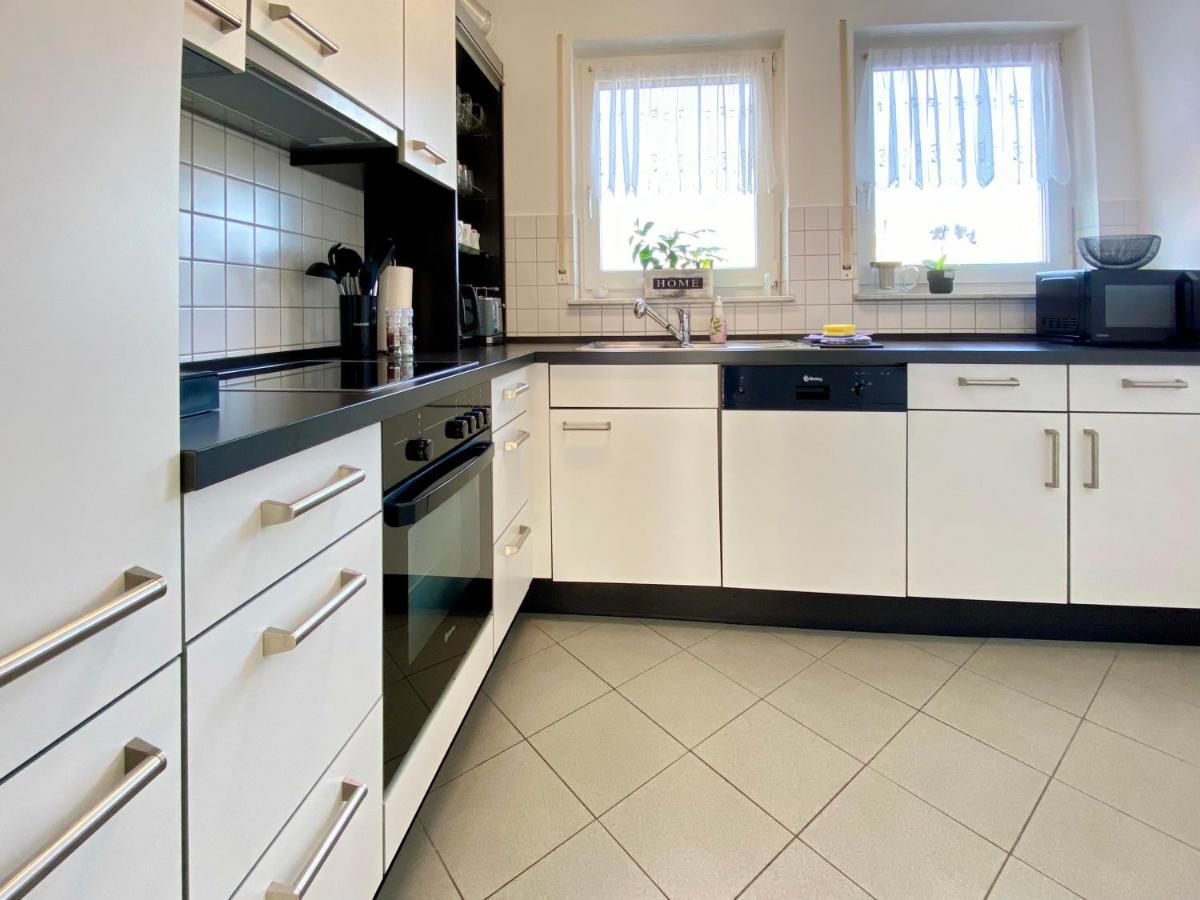 3 Zimmer Apartment In S-Bahn Naehe, 76 Qm, Max 5 Pers, 30Qm Dachterasse, Garage, Internet 1000 Mbit Gärtringen Zewnętrze zdjęcie