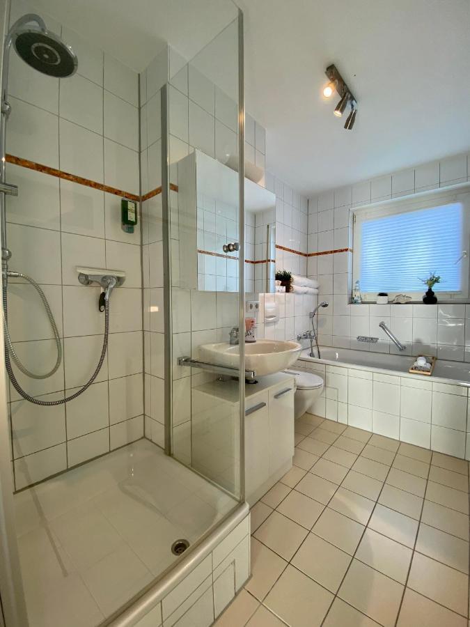 3 Zimmer Apartment In S-Bahn Naehe, 76 Qm, Max 5 Pers, 30Qm Dachterasse, Garage, Internet 1000 Mbit Gärtringen Zewnętrze zdjęcie